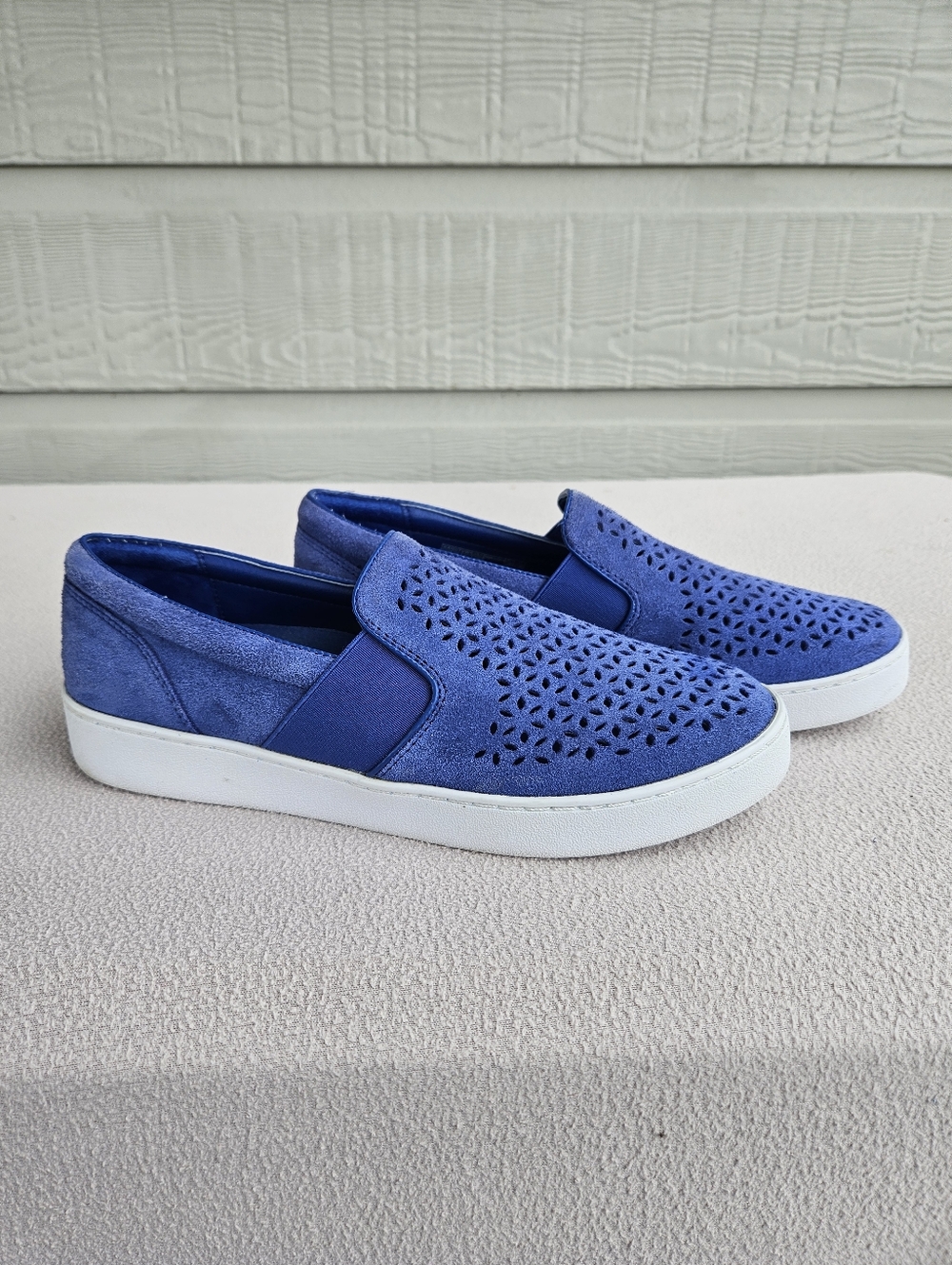 Vionic Splendid Kani Slip-On Sneakers Blue Suede Women SZ 8.5 Preppy Nautical